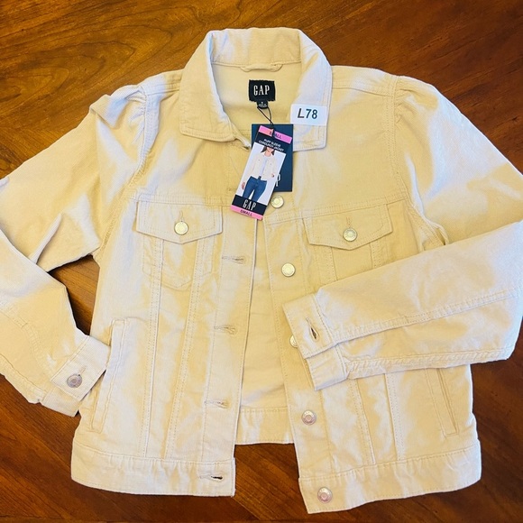 GAP Jackets & Blazers - GAP Women’s Tan Jacket 20x20.5 New cream color